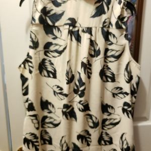 Button up sleeveless blouse